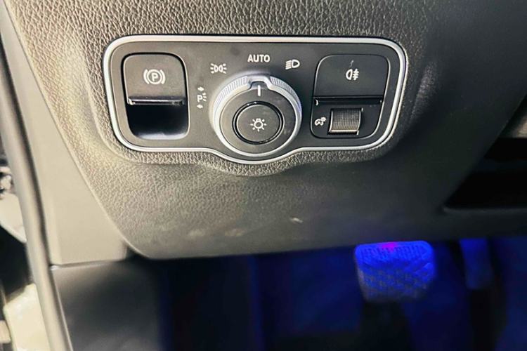 Used Mercedes-Benz GLB 2023 GLB 220 Fashion Model
