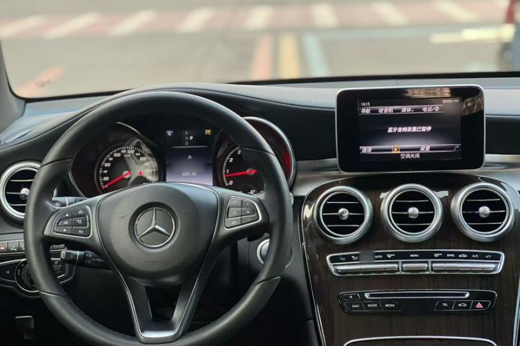 Used Mercedes-Benz GLC 2017 GLC 260 4MATIC Luxury Model