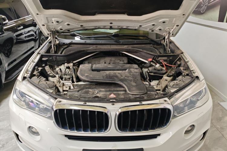 Used BMW X5 2015 xDrive28i
