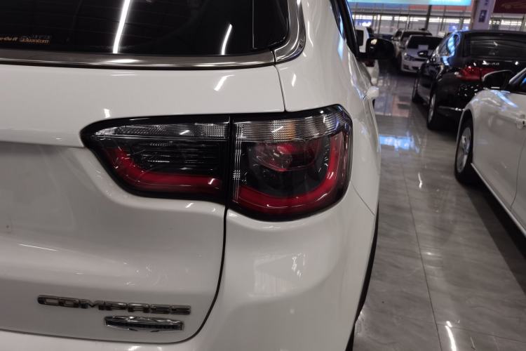 Used  Compass 2017 200T Automatic Family Edition
