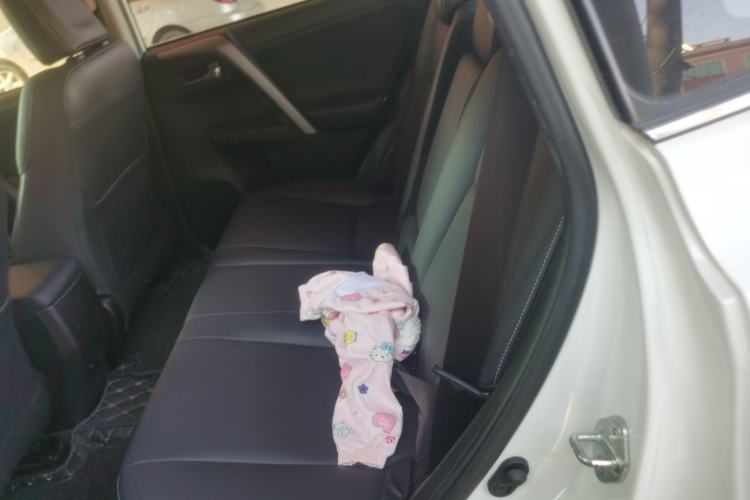 Used Toyota RAV4 2016 2.0L CVT Two-Wheel Drive Smart Edition China V Standard
