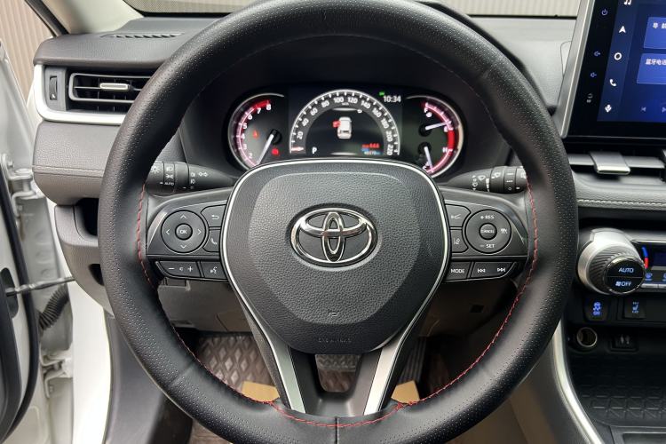 Used Toyota RAV4 2021 2.0L CVT Two-Wheel Drive Fashion PLUS Edition
