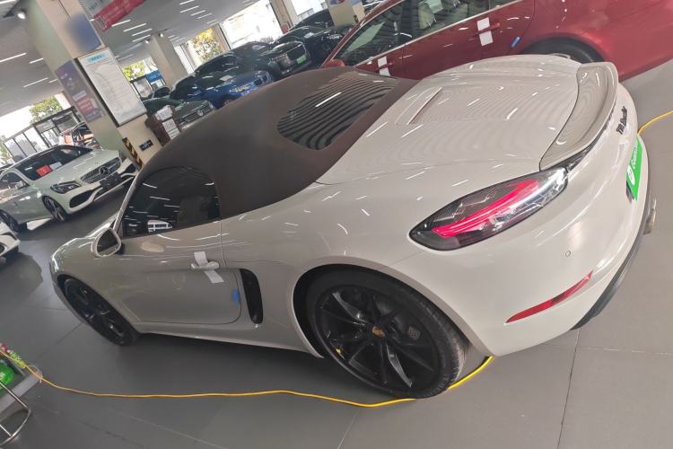 Used Porsche 718 2022 Boxster 2.0T
