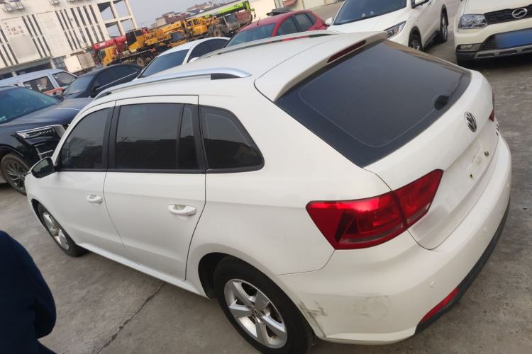 Used Volkswagen Gran Lavida 2013 1.6L Automatic Fashion Model
