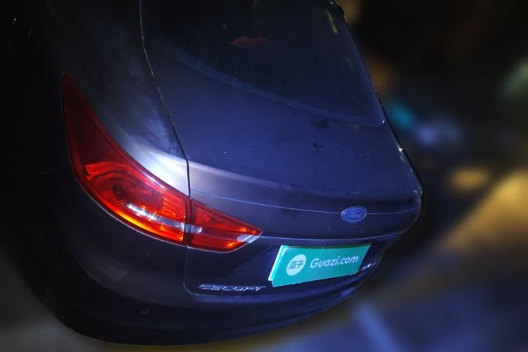 Used Ford Escort 2015 1.5L Automatic Fashion Model