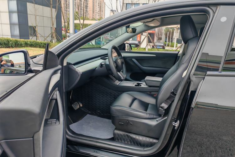 Used Tesla Model Y 2024 Rear-Wheel-Drive Version