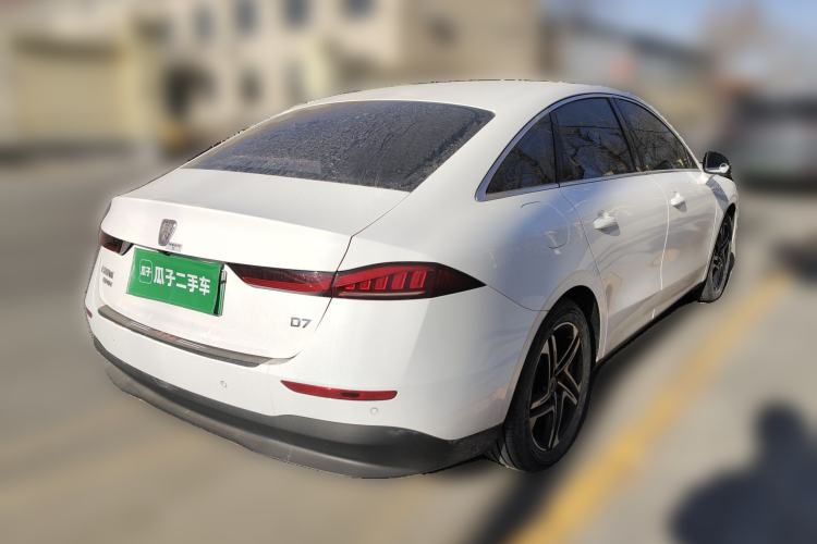 Used Roewe D7 2023 DMH 125km Superior Edition
