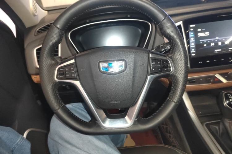 Used Geely Auto Vision X6 2019 1.4T CVT 4G Connected Luxury Version China VI Standard
