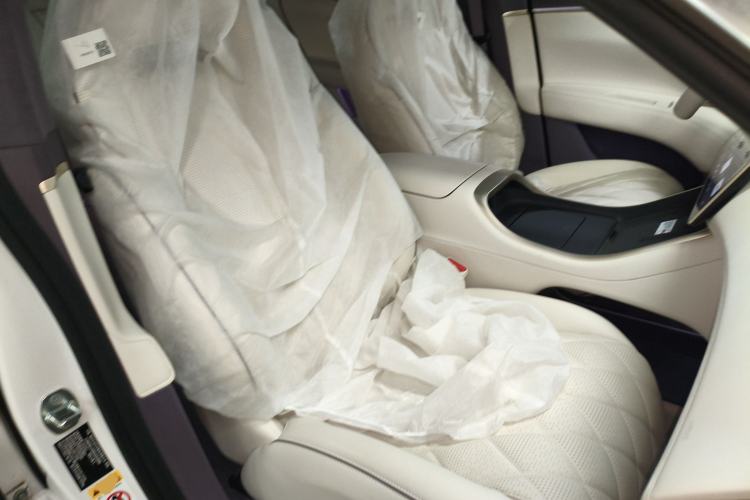 Used  11 2024 630 Rear-Wheel Drive Edition with Three Lasers