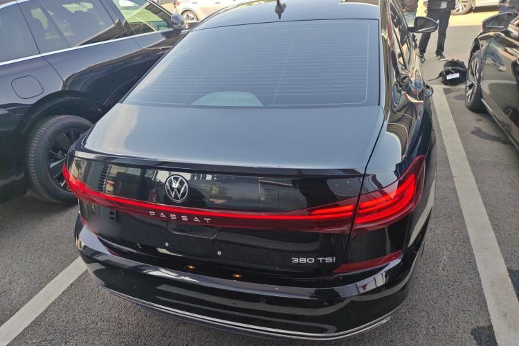 Used Volkswagen Passat 2024 380TSI Starry Dragon Edition