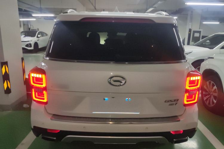 Used GAC Trumpchi GS8 2017 320T Two-Wheel Drive Luxury Smart Connectivity Version (7 Seats)