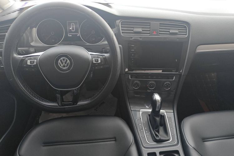 Used Volkswagen Golf 2020 280TSI DSG Comfort Version
