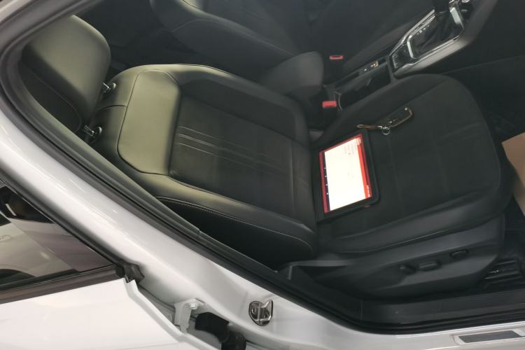 Used Volkswagen T-ROC 2022 280TSI DSG Two-Wheel Drive R-Line Pro PLUS
