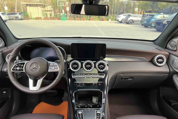 Used Mercedes-Benz GLC 2020 Facelifted GLC 260 L 4MATIC Dynamic Edition
