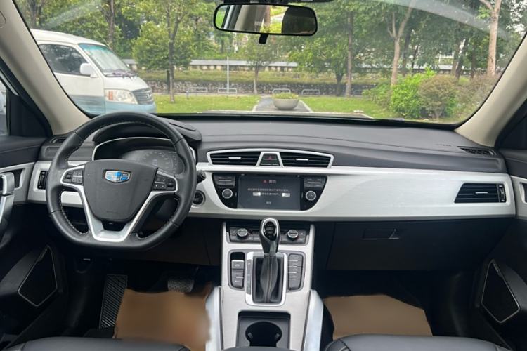 Used Geely Auto Emgrand X7 Sport 2018 1.8TD Automatic Two-Wheel Drive Smart Connect 4G Internet Edition