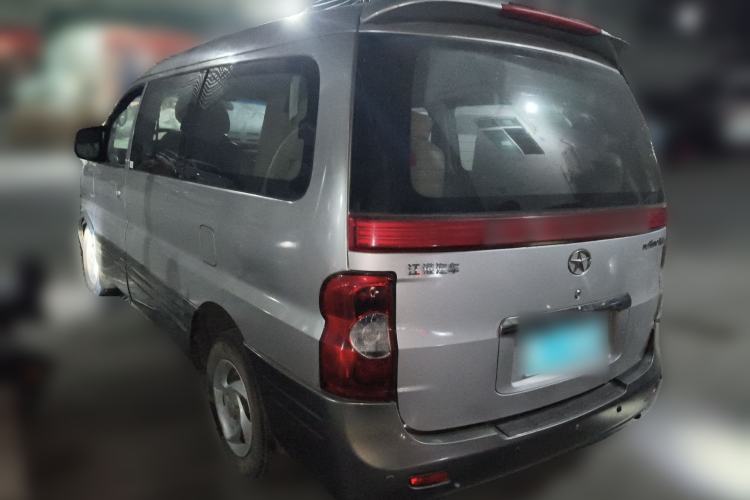 Used  Refine 2011 2.4L Government Procurement Version Manual Luxury Trim
