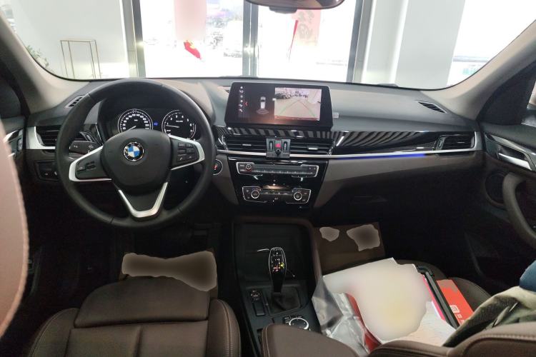 Used BMW X1 2020 sDrive25Li Leading Model
