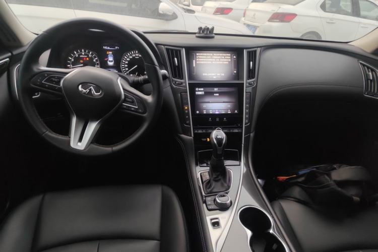 Used Infiniti Q50L 2022 2.0T Comfort Edition
