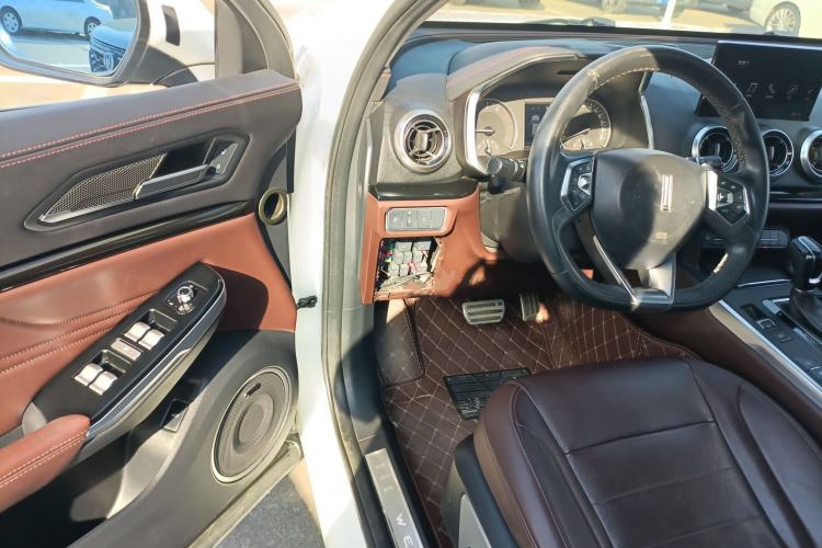 Used Wey VV5 2017 2.0T Ultra-Luxury Version