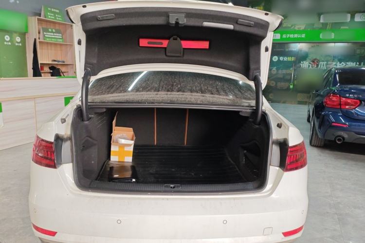 Used Audi A4L 2018 30th Anniversary Edition 40 TFSI Trendy Model