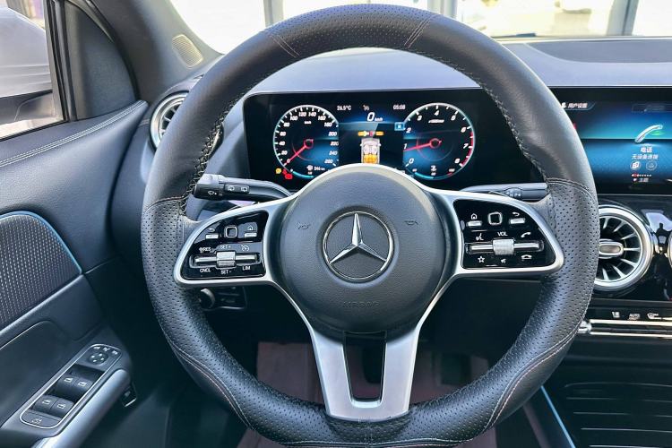 Used Mercedes-Benz GLA 2022 Facelifted GLA 200
