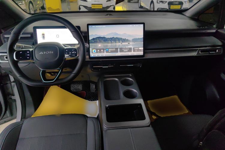 Used AION Y 2024 Younger
