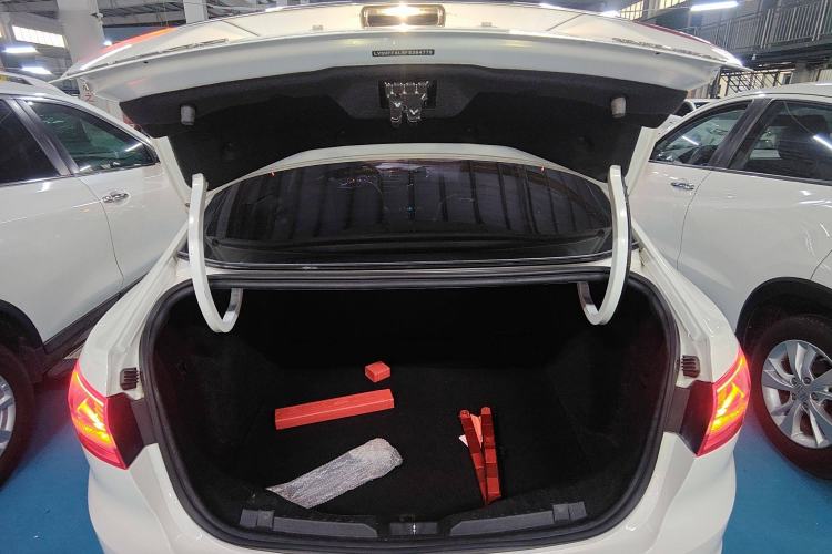 Used Ford Escort 2015 1.5L Automatic Fashion Model
