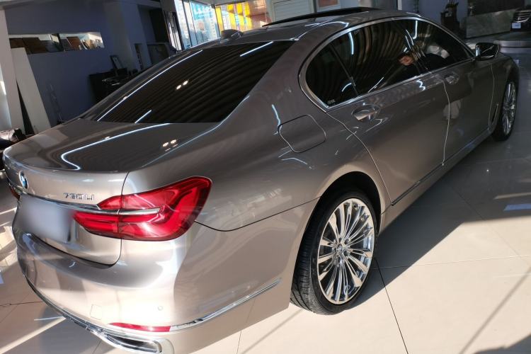 Used BMW 7 Series 2018 730Li Leading Model Excellence Package
