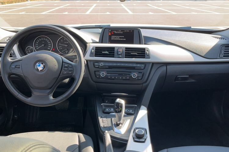 Used BMW 3 Series 2015 320Li Luxury Edition Fashion Model
