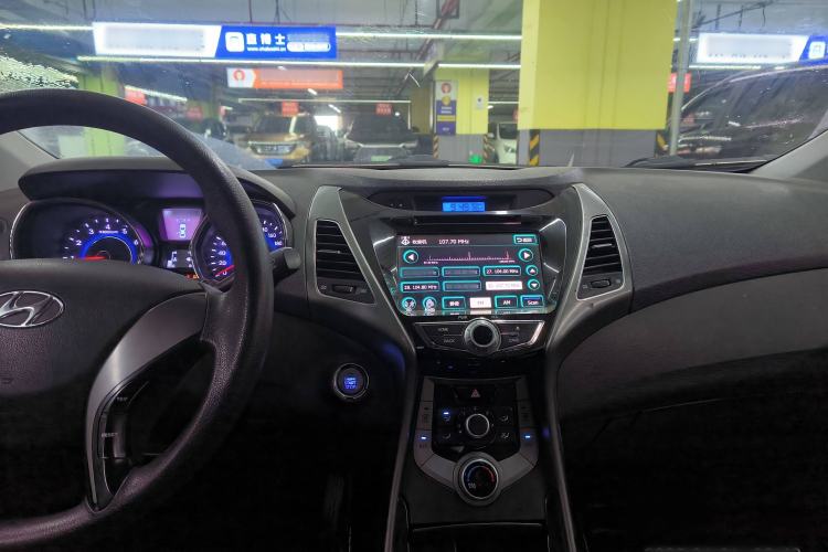 Used Hyundai Elantra 2012 1.6L Manual Leading Model