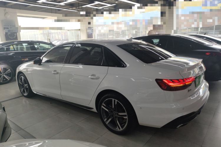 Used Audi A4L 2022 40 TFSI Luxury Dynamic Model