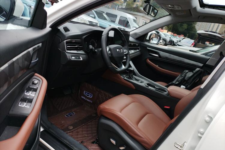 Used Geely Auto Vision X6 2021 PRO 1.4T Automatic Prestige Model
