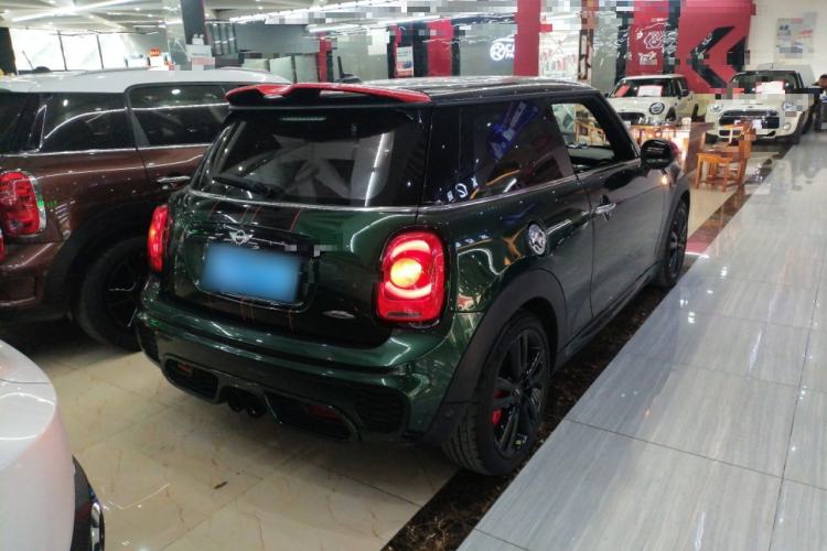 Used MINI MINI 2016 2.0T COOPER S Performance-oriented
