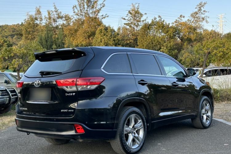 Used Toyota Highlander 2018 2.0T Four-Wheel Drive Prestige Version 7 Seats China V Emission Standard
