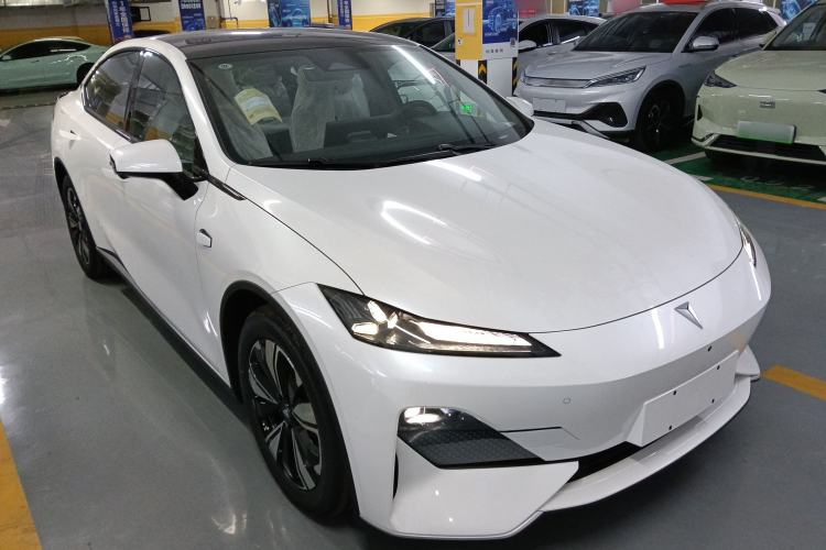 Used  SL03 2025 Range-Extended Elite Version
