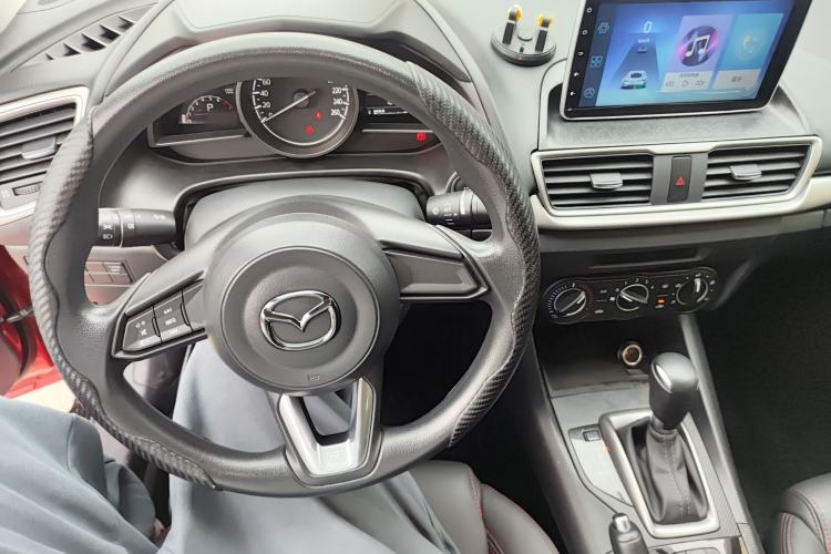 Used Mazda Mazda 3 Axela 2017 Sedan 1.5L Automatic Comfort Model Emission Standard China V
