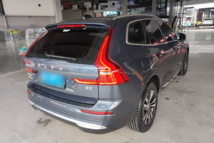 Used Volvo XC60 2022 B5 4x4 Zhiyi Luxury Edition
