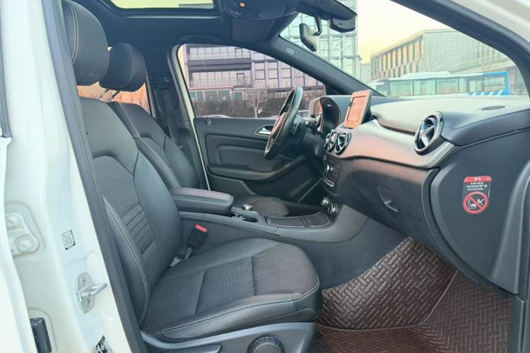 Used Mercedes-Benz B-Class 2015 B 200 Sport Edition
