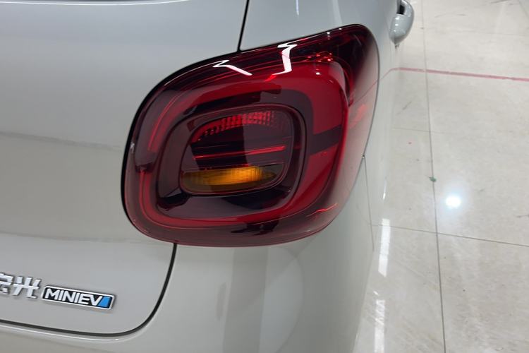 Used Wuling Hongguang MINIEV 2025 Four-Door Version Advanced Edition
