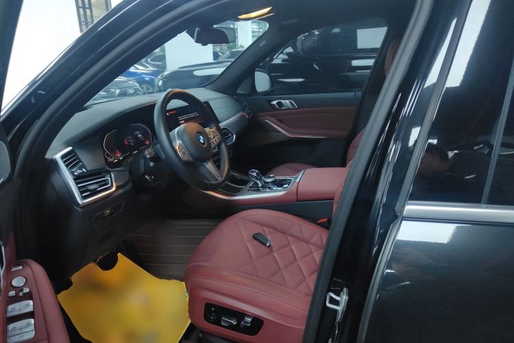 Used BMW X5 2022 Restyled xDrive 40Li M Sport Package
