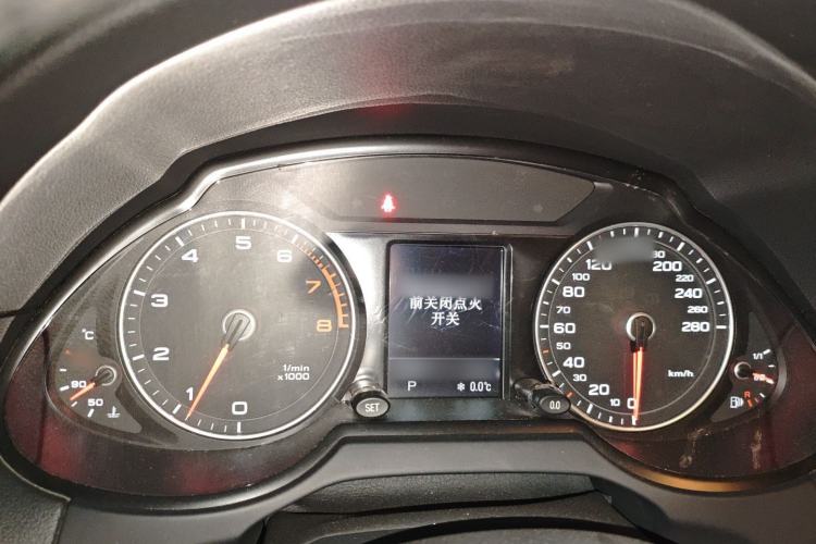 Used Audi Q5 2015 40 TFSI Comfort Model
