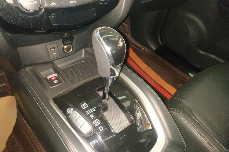 Used Nissan X-Trail 2019 2.5L CVT Smart Connect Luxury Edition 4WD
