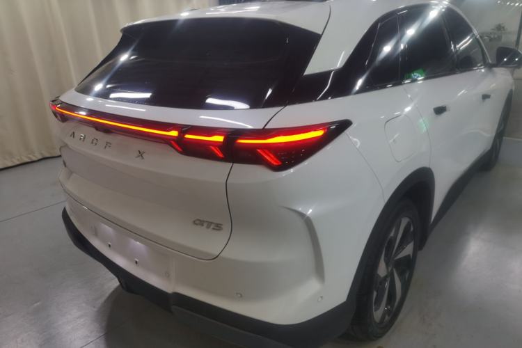 Used ARCFOX Alpha T5 2026 Model Range-Extended 1215 Yuanjing Smart Driving Version