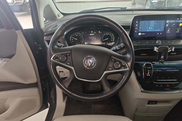 Used Buick GL8 2022 Land Business Class 652T Luxury Model
