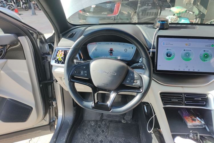 Used BYD Song PLUS New Energy 2024 Honor Edition EV 520km Luxury Model
