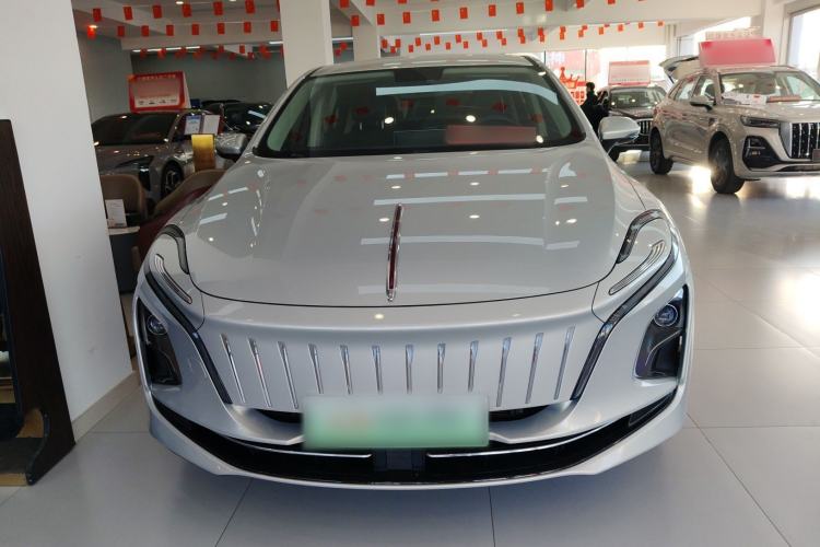 Used Hongqi E-QM5 2022 431 km Charge & Enjoy Edition
