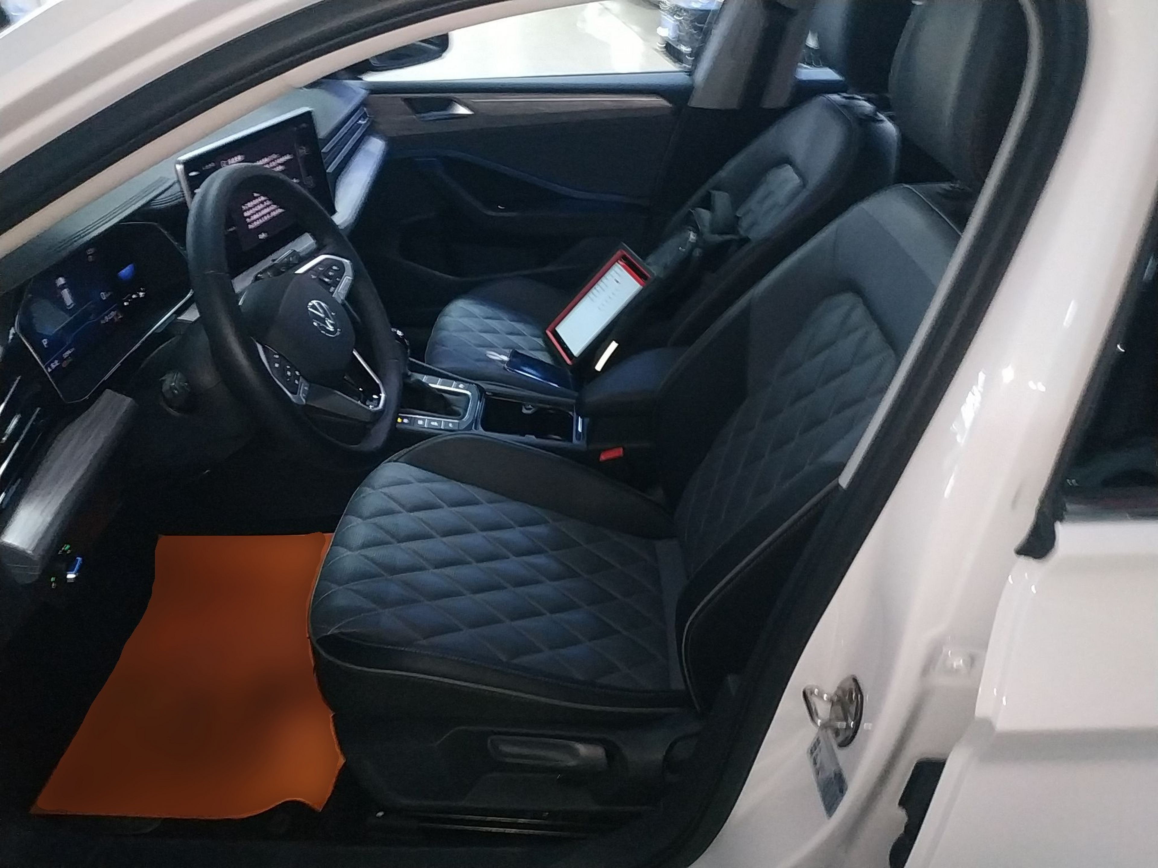 Переднее сиденье в автомобиле