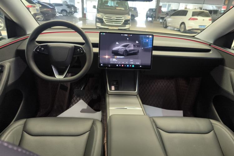 Used Tesla Model Y 2025 Rear-Wheel-Drive Version
