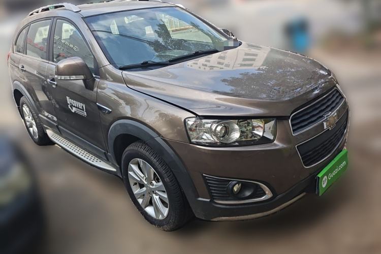 Used Chevrolet Captiva 2015 2.4L 4x4 Flagship Edition 7-Seater

