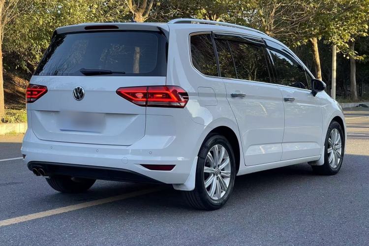 Used Volkswagen Touran 2018 Volkswagen Touran L 280TSI DSG Comfort Edition 7-seater